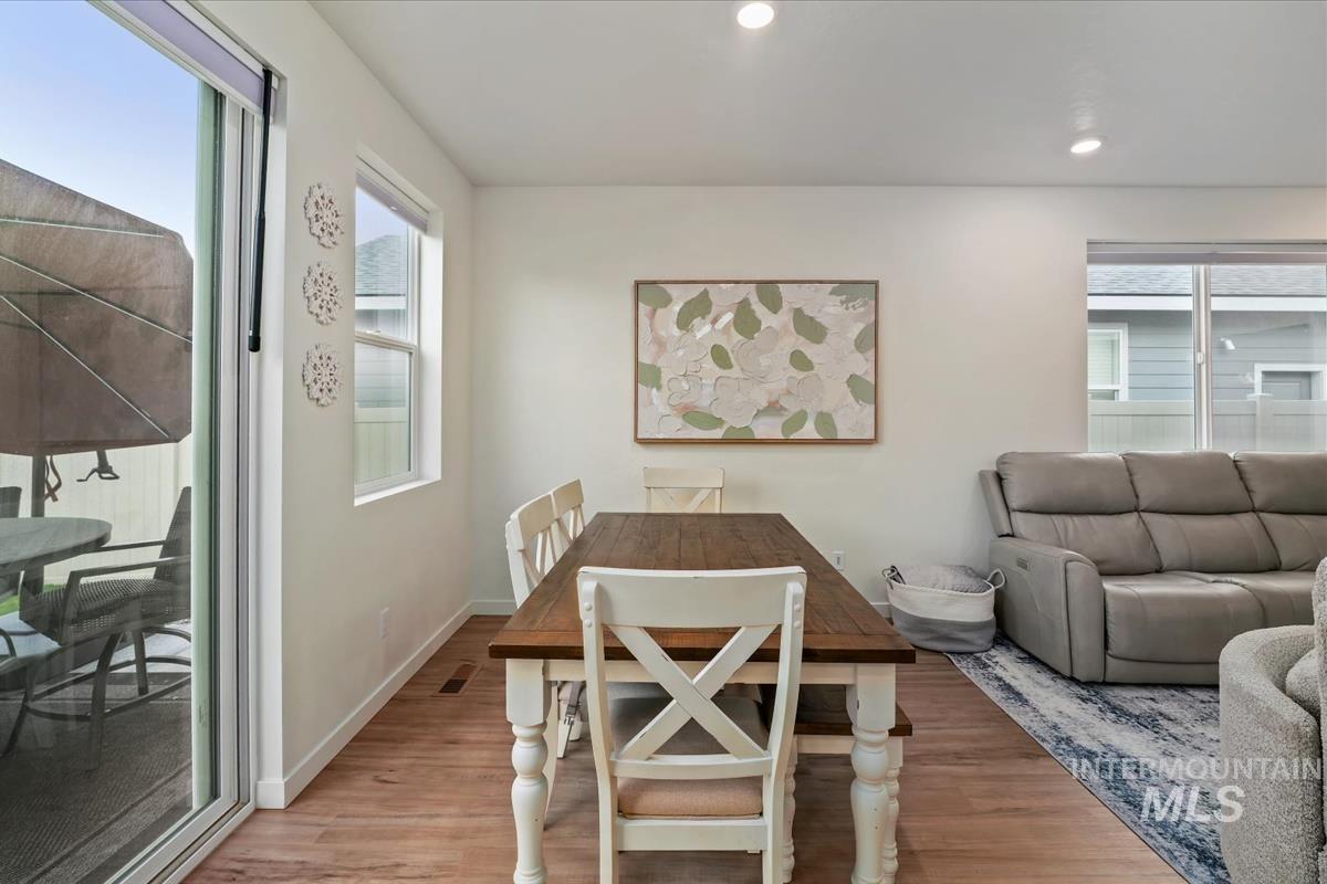 521 W Learmont St, Meridian, Idaho 83642, 3 Bedrooms, 2 Bathrooms, Residential For Sale, Price $425,000,MLS 98998871