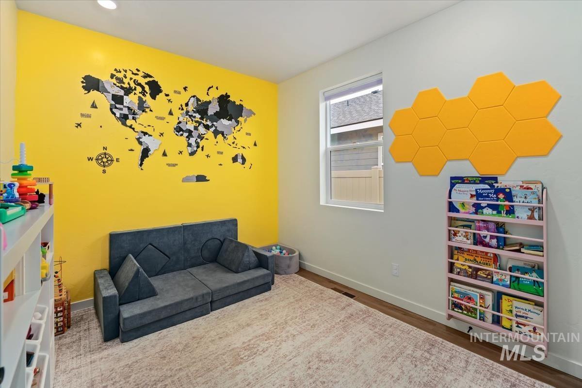 521 W Learmont St, Meridian, Idaho 83642, 3 Bedrooms, 2 Bathrooms, Residential For Sale, Price $425,000,MLS 98998871