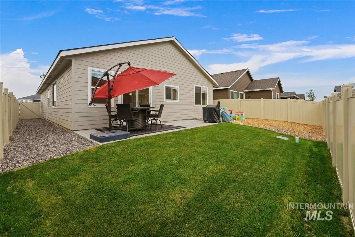 521 W Learmont St, Meridian, Idaho 83642, 3 Bedrooms, 2 Bathrooms, Residential For Sale, Price $425,000,MLS 98998871