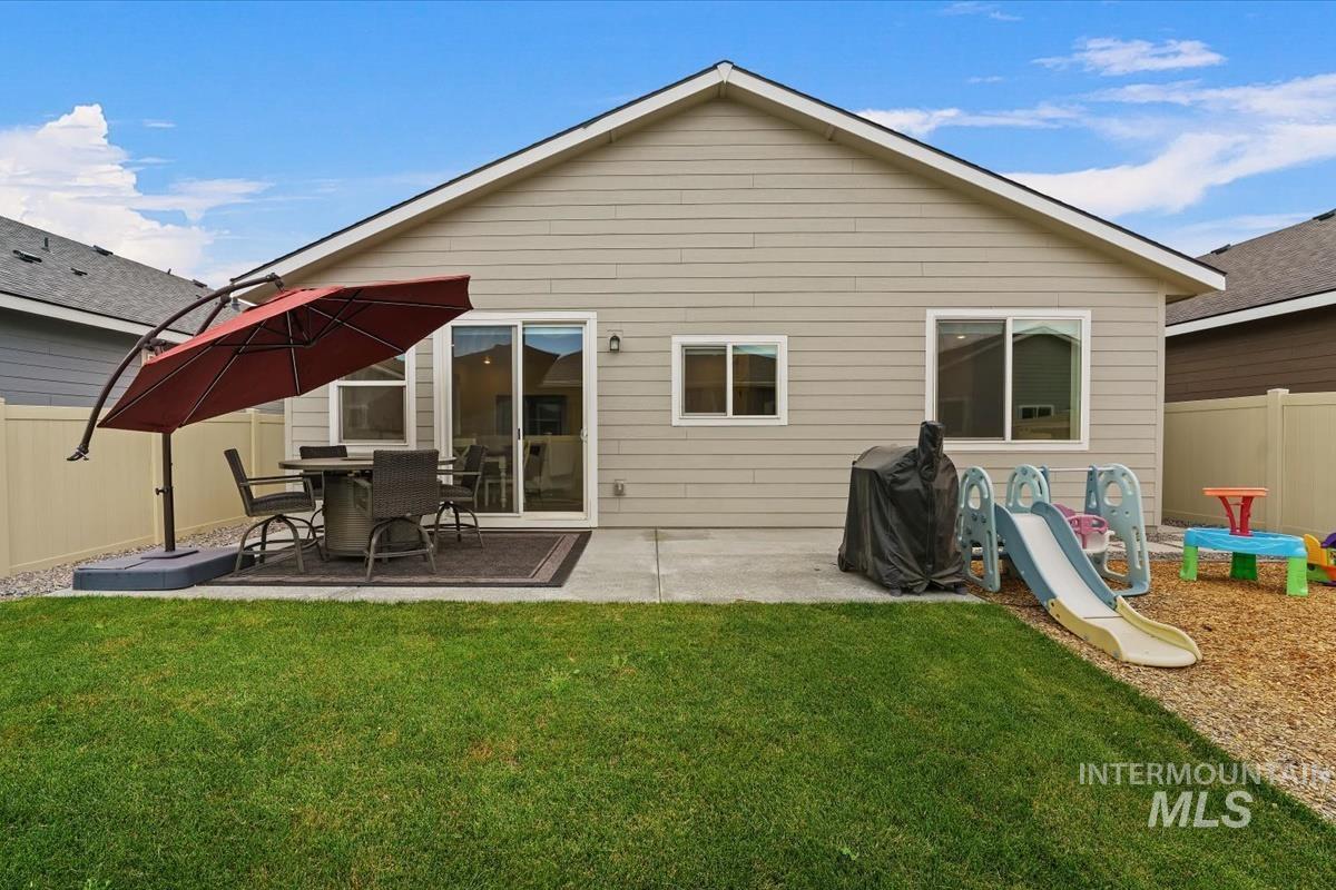 521 W Learmont St, Meridian, Idaho 83642, 3 Bedrooms, 2 Bathrooms, Residential For Sale, Price $425,000,MLS 98998871