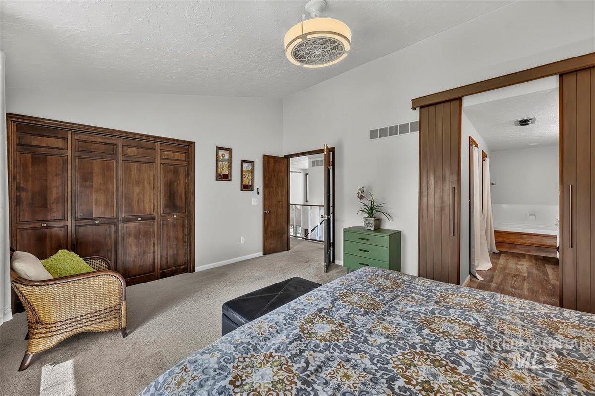 385 W Charlwood Ct, Boise, Idaho 83706, 3 Bedrooms, 2.5 Bathrooms, Residential For Sale, Price $547,500,MLS 98998873