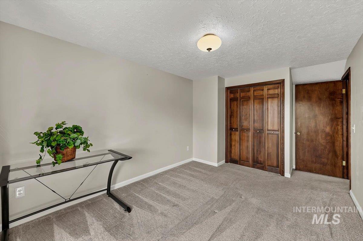 385 W Charlwood Ct, Boise, Idaho 83706, 3 Bedrooms, 2.5 Bathrooms, Residential For Sale, Price $547,500,MLS 98998873