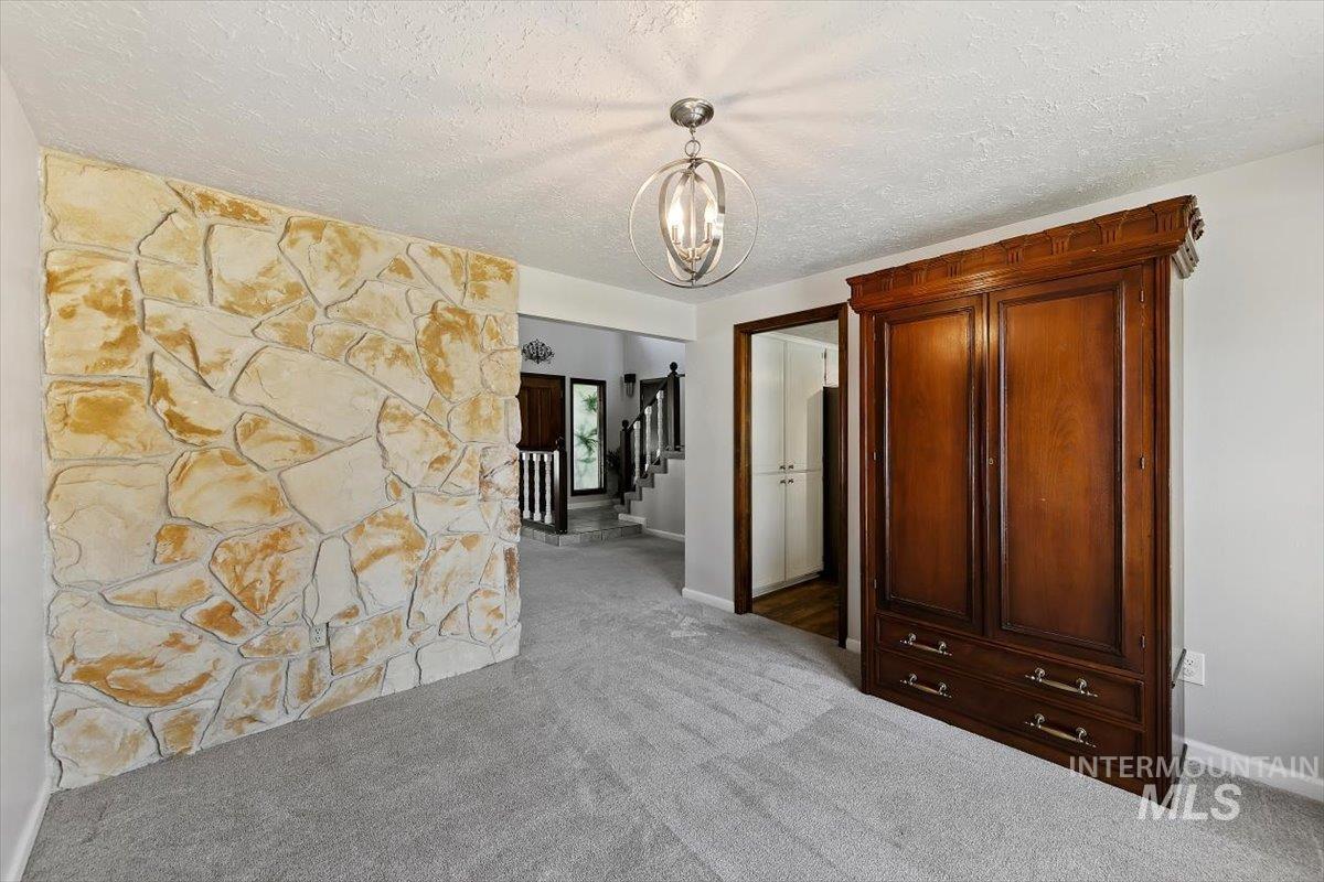 385 W Charlwood Ct, Boise, Idaho 83706, 3 Bedrooms, 2.5 Bathrooms, Residential For Sale, Price $547,500,MLS 98998873
