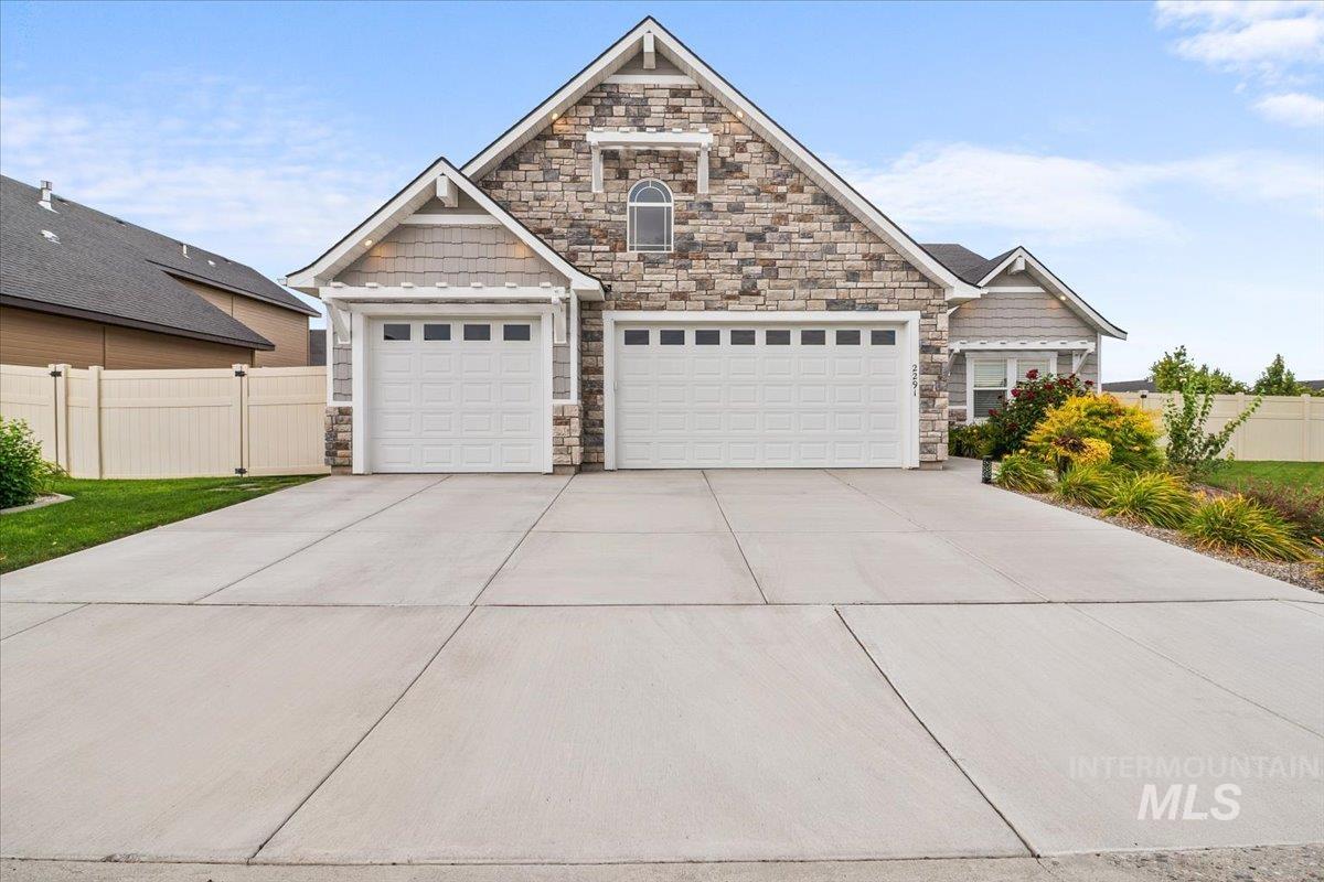 2291 Columbia Dr., Twin Falls, Idaho 83301, 4 Bedrooms, 2.5 Bathrooms, Residential For Sale, Price $699,900,MLS 98998878