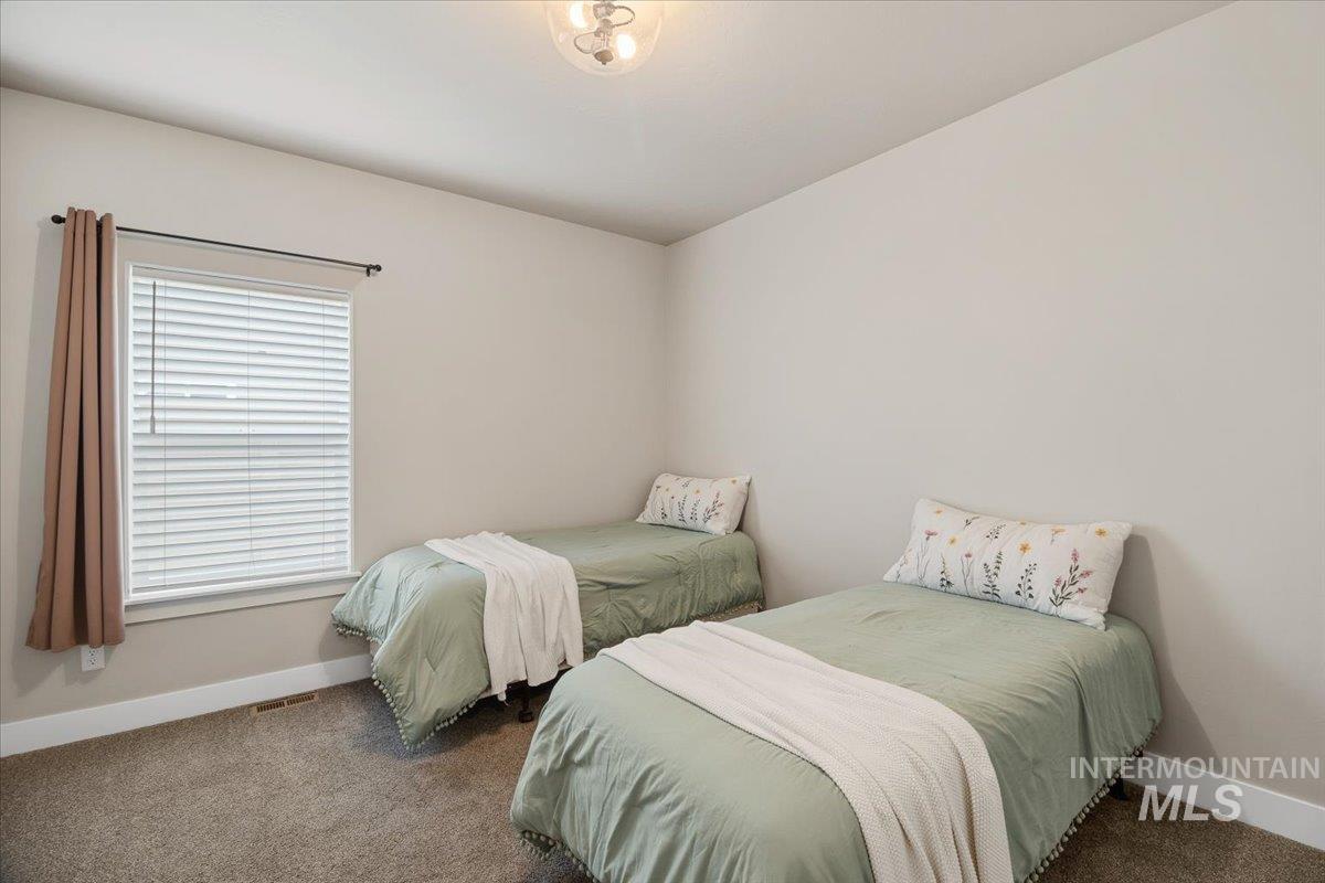 2291 Columbia Dr., Twin Falls, Idaho 83301, 4 Bedrooms, 2.5 Bathrooms, Residential For Sale, Price $699,900,MLS 98998878