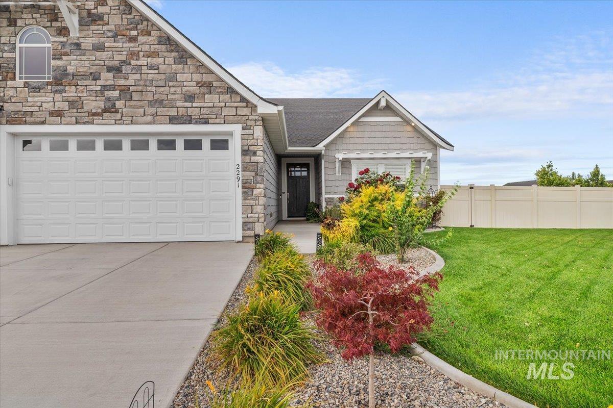 2291 Columbia Dr., Twin Falls, Idaho 83301, 4 Bedrooms, 2.5 Bathrooms, Residential For Sale, Price $699,900,MLS 98998878