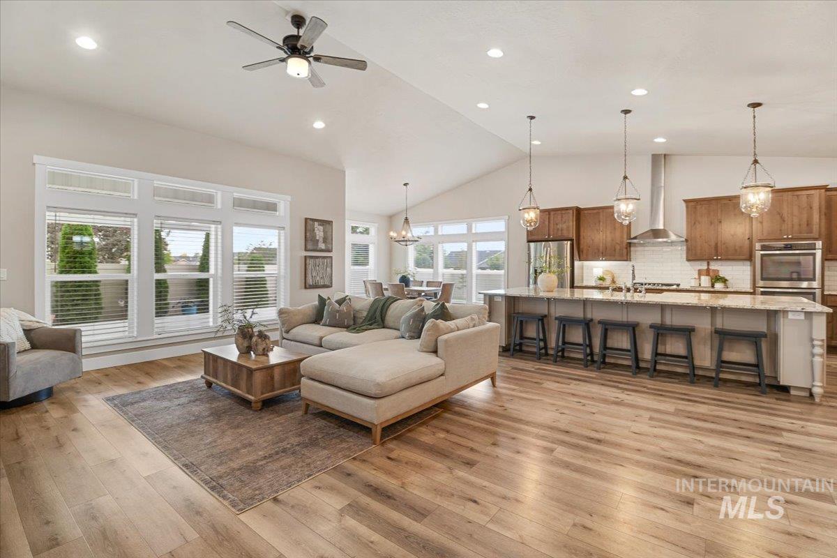 2291 Columbia Dr., Twin Falls, Idaho 83301, 4 Bedrooms, 2.5 Bathrooms, Residential For Sale, Price $699,900,MLS 98998878