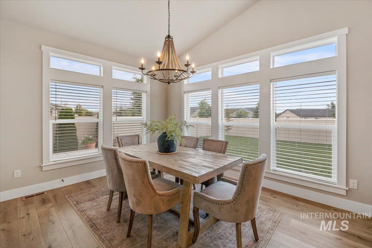 2291 Columbia Dr., Twin Falls, Idaho 83301, 4 Bedrooms, 2.5 Bathrooms, Residential For Sale, Price $699,900,MLS 98998878
