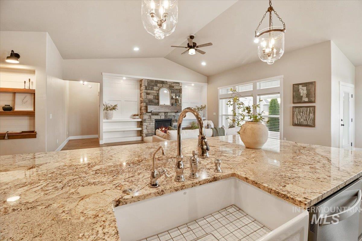 2291 Columbia Dr., Twin Falls, Idaho 83301, 4 Bedrooms, 2.5 Bathrooms, Residential For Sale, Price $699,900,MLS 98998878