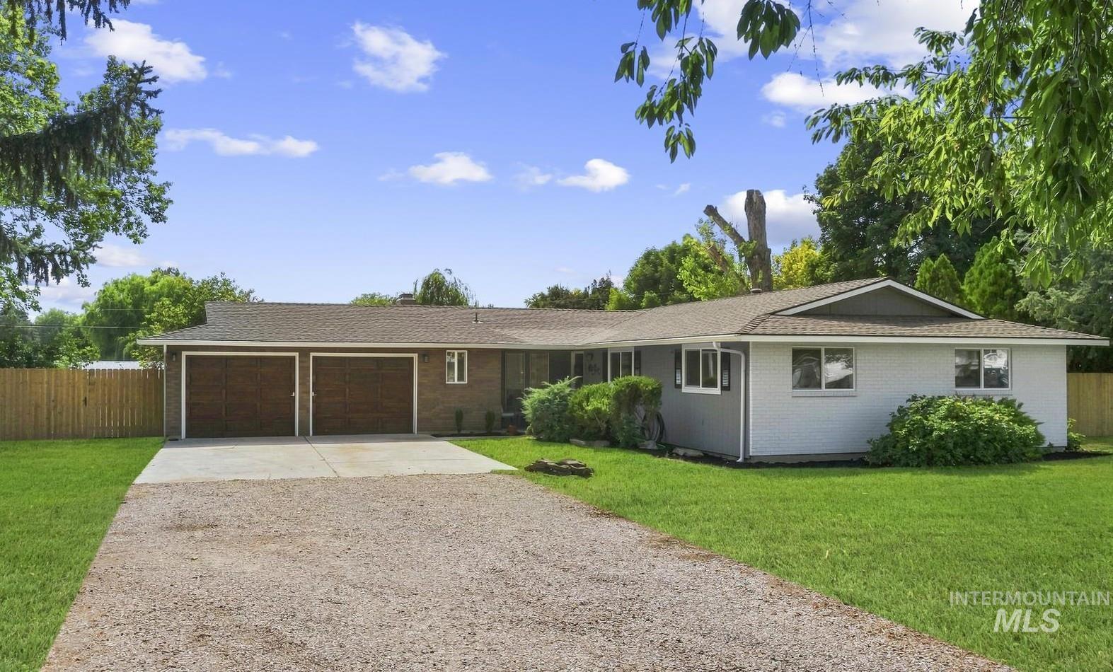10905 W Arabian Way, Boise, Idaho 83709, 3 Bedrooms, 2 Bathrooms, Residential For Sale, Price $695,000,MLS 98998879