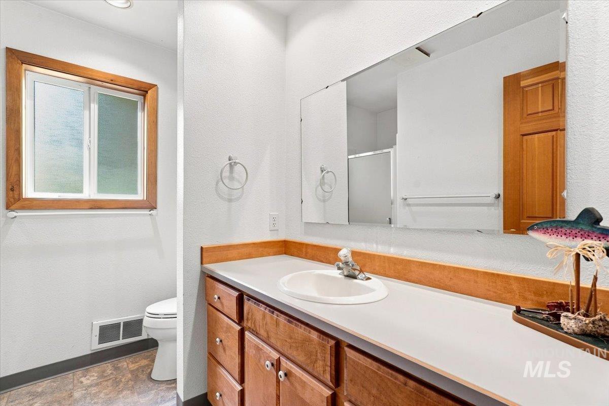 1571 Warren Wagon Road, McCall, Idaho 83638, 3 Bedrooms, 2 Bathrooms, Residential For Sale, Price $1,350,000,MLS 98998883