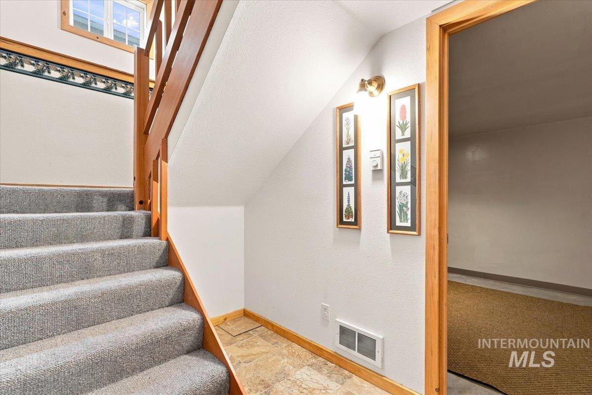 1571 Warren Wagon Road, McCall, Idaho 83638, 3 Bedrooms, 2 Bathrooms, Residential For Sale, Price $1,350,000,MLS 98998883