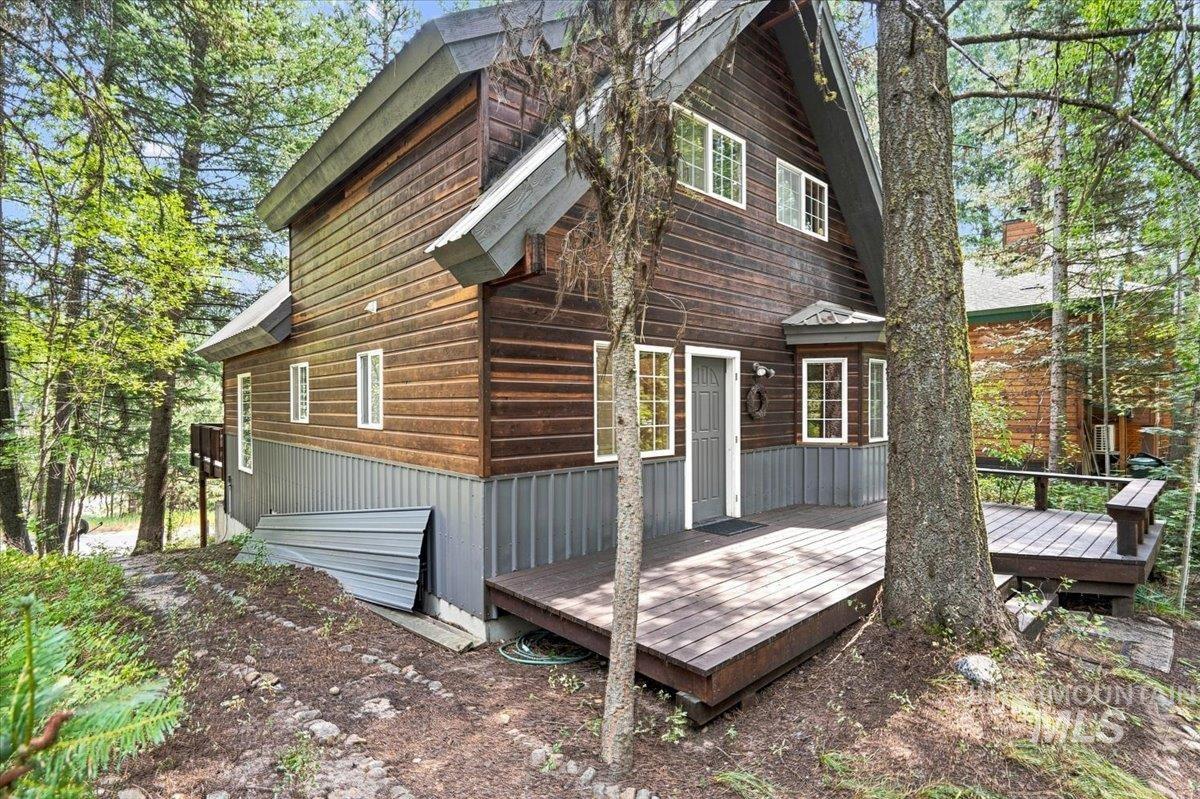 1571 Warren Wagon Road, McCall, Idaho 83638, 3 Bedrooms, 2 Bathrooms, Residential For Sale, Price $1,350,000,MLS 98998883