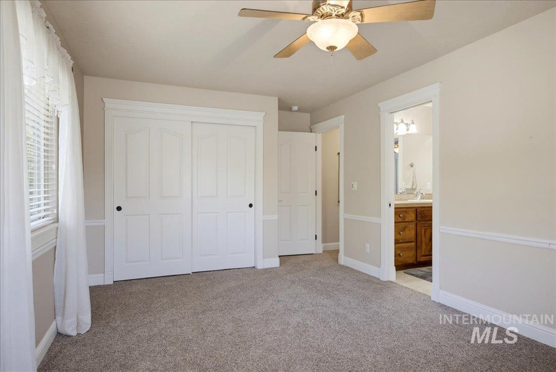 4393 N Palatine Ave., Meridian, Idaho 83646, 5 Bedrooms, 3.5 Bathrooms, Residential For Sale, Price $1,029,000,MLS 98998885