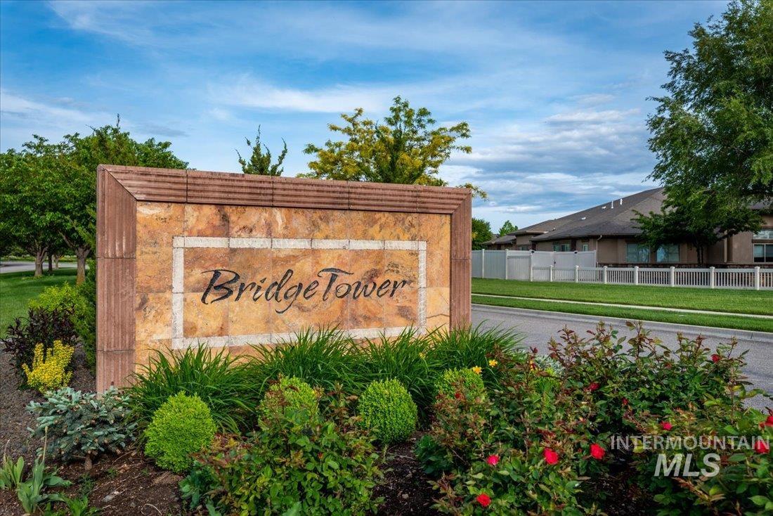 4393 N Palatine Ave., Meridian, Idaho 83646, 5 Bedrooms, 3.5 Bathrooms, Residential For Sale, Price $1,029,000,MLS 98998885