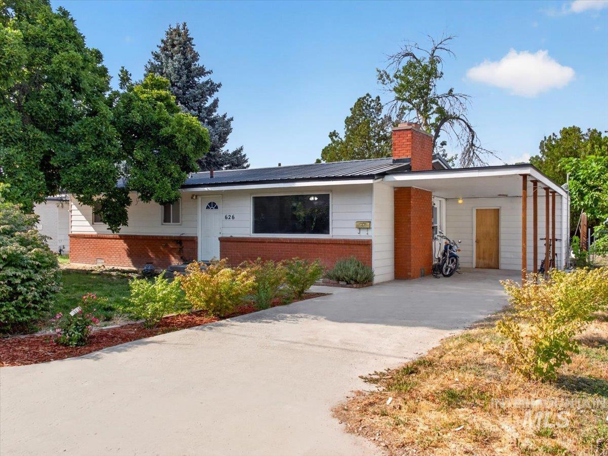 626 W Pine Ave, Meridian, Idaho 83642, 3 Bedrooms, 1 Bathroom, Residential For Sale, Price $349,000,MLS 98998886