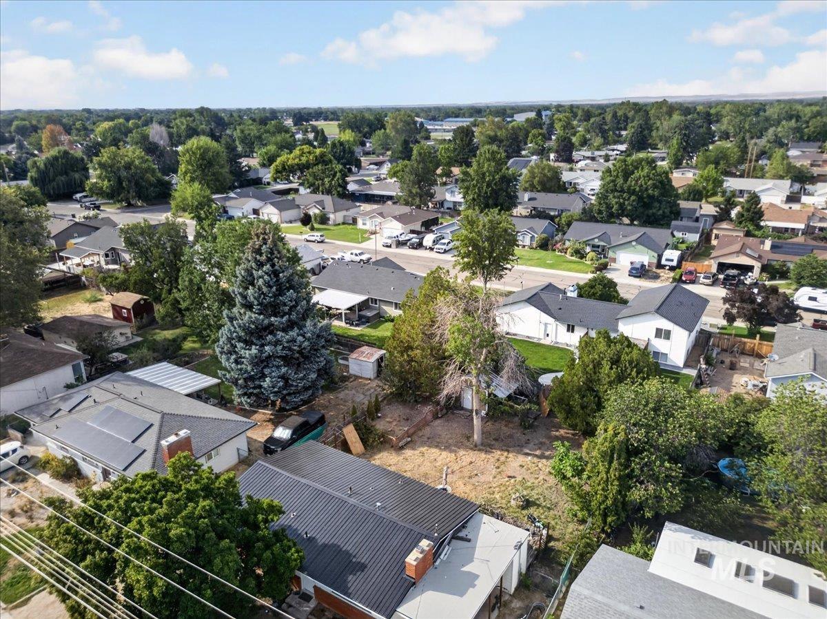 626 W Pine Ave, Meridian, Idaho 83642, 3 Bedrooms, 1 Bathroom, Residential For Sale, Price $349,000,MLS 98998886