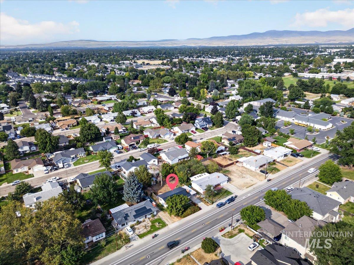626 W Pine Ave, Meridian, Idaho 83642, 3 Bedrooms, 1 Bathroom, Residential For Sale, Price $349,000,MLS 98998886