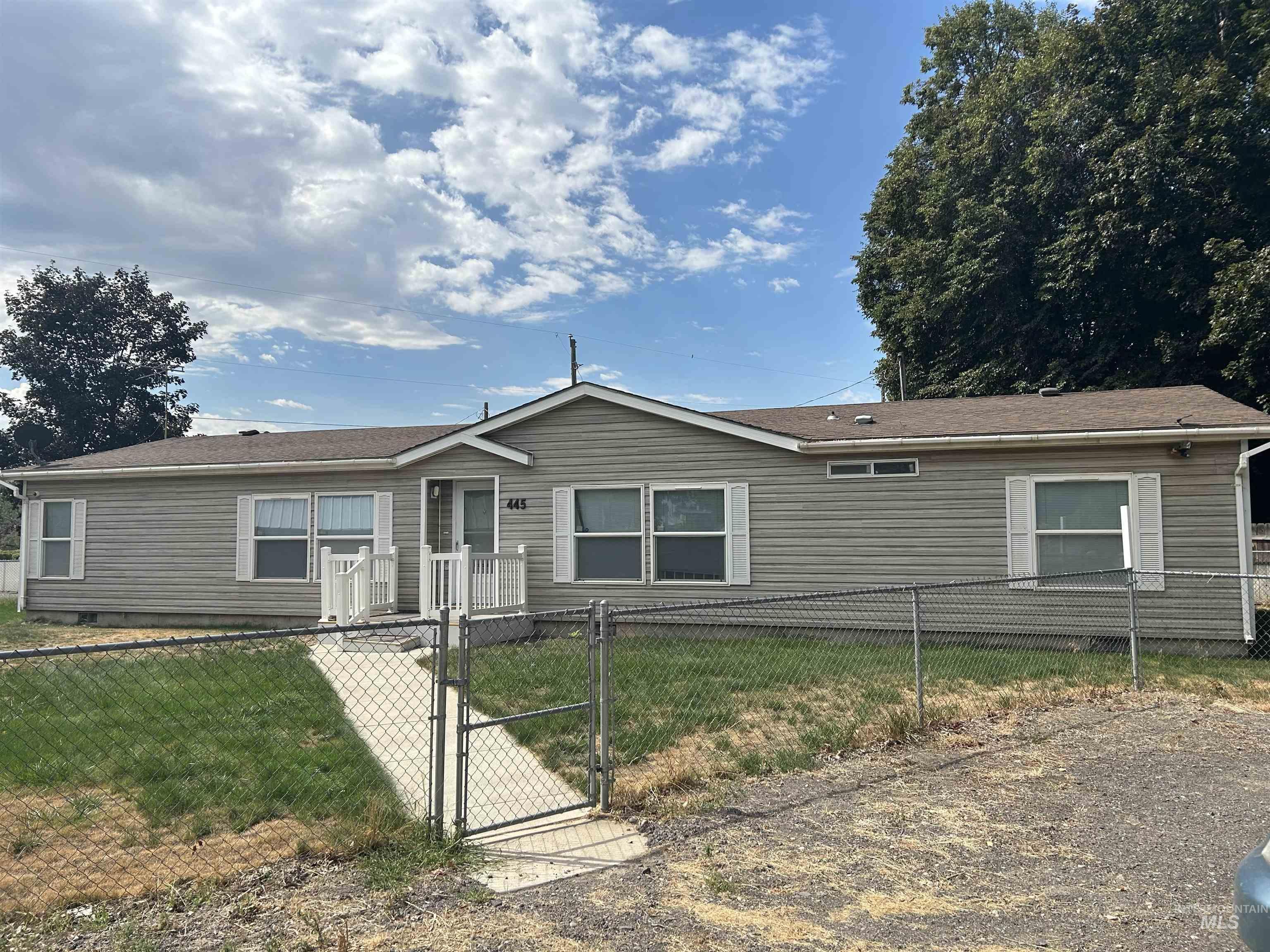 445 W 3rd Ave W, Wendell, Idaho 83355, 3 Bedrooms, 2 Bathrooms, Residential For Sale, Price $279,000,MLS 98998888