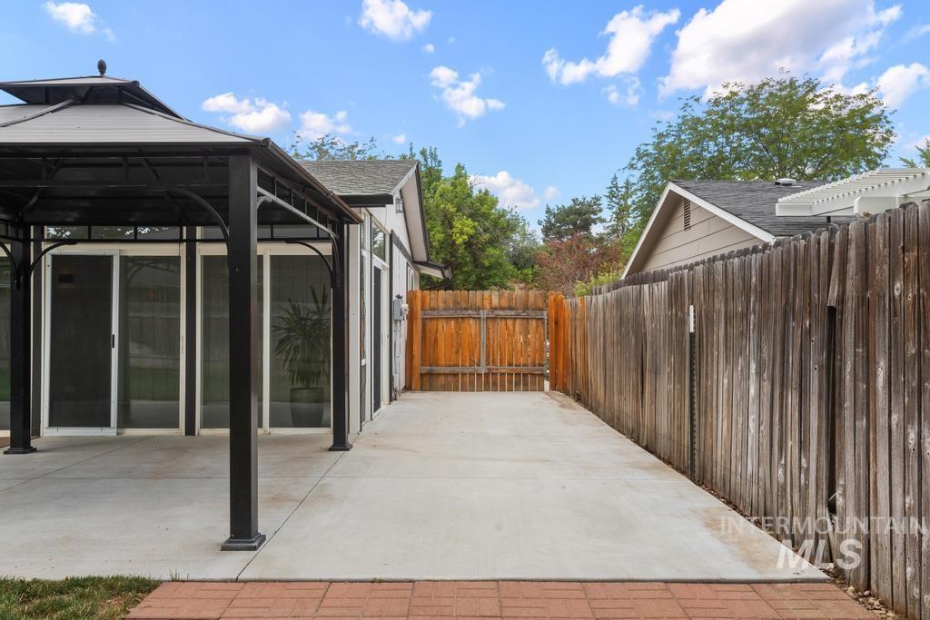 3518 N Frontier Way, Boise, Idaho 83713, 3 Bedrooms, 2 Bathrooms, Residential For Sale, Price $434,900,MLS 98998889