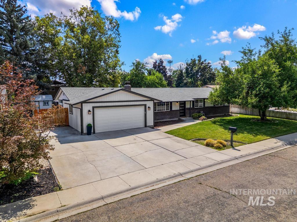 3518 N Frontier Way, Boise, Idaho 83713, 3 Bedrooms, 2 Bathrooms, Residential For Sale, Price $434,900,MLS 98998889