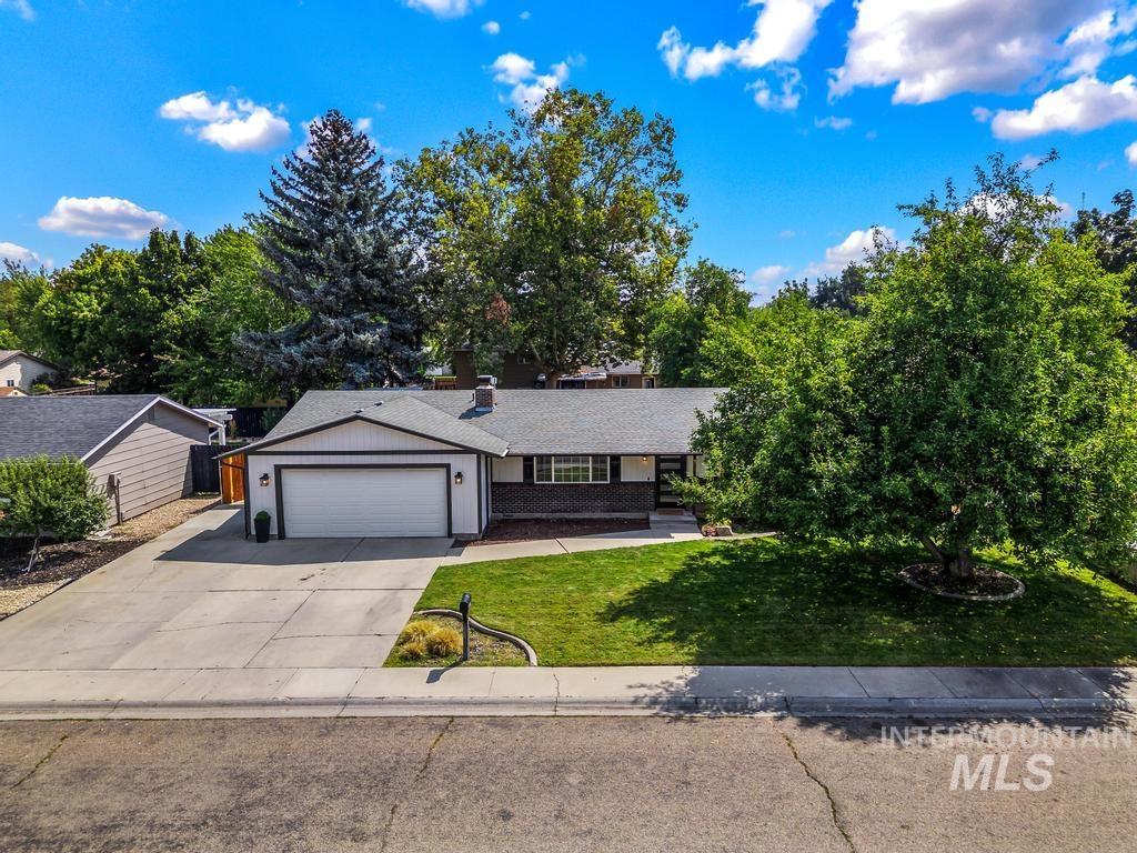 3518 N Frontier Way, Boise, Idaho 83713, 3 Bedrooms, 2 Bathrooms, Residential For Sale, Price $434,900,MLS 98998889