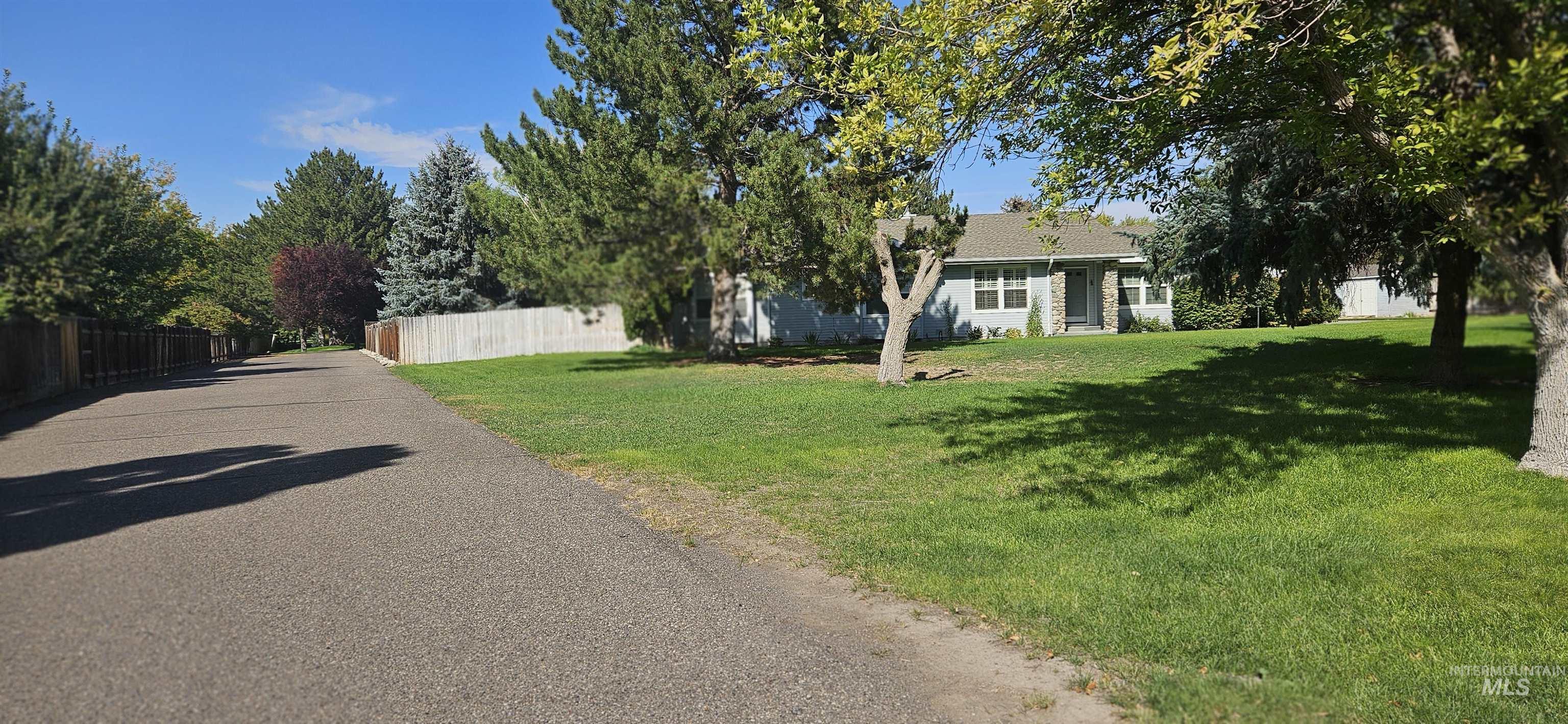 1741 Pomerelle Drive, Twin Falls, Idaho 83301, 3 Bedrooms, 2.5 Bathrooms, Residential For Sale, Price $630,000,MLS 98998890