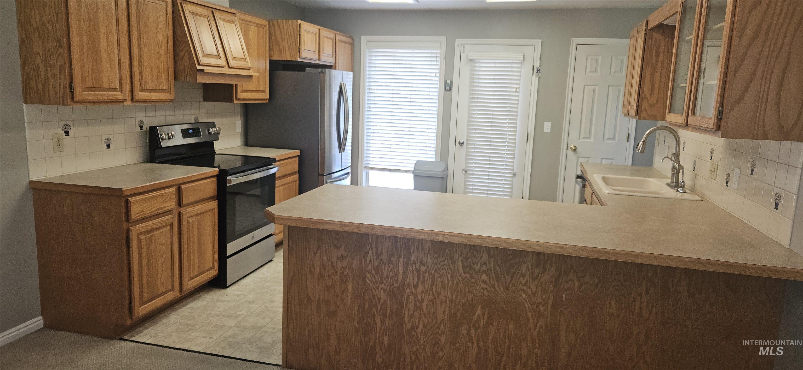 1741 Pomerelle Drive, Twin Falls, Idaho 83301, 3 Bedrooms, 2.5 Bathrooms, Residential For Sale, Price $699,000,MLS 98998890