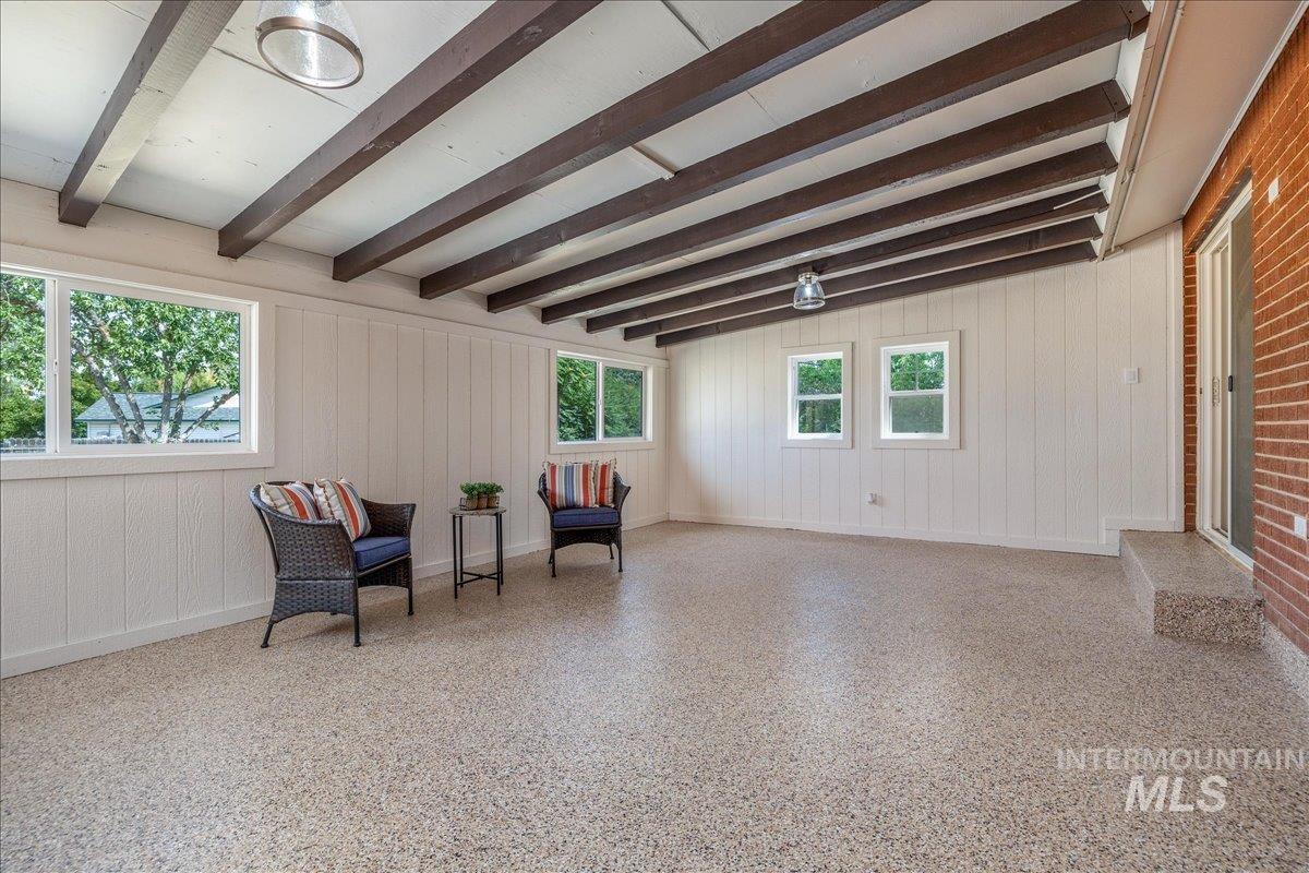 406 Lindenwood Dr, Nampa, Idaho 83686, 3 Bedrooms, 2 Bathrooms, Residential For Sale, Price $550,000,MLS 98998891