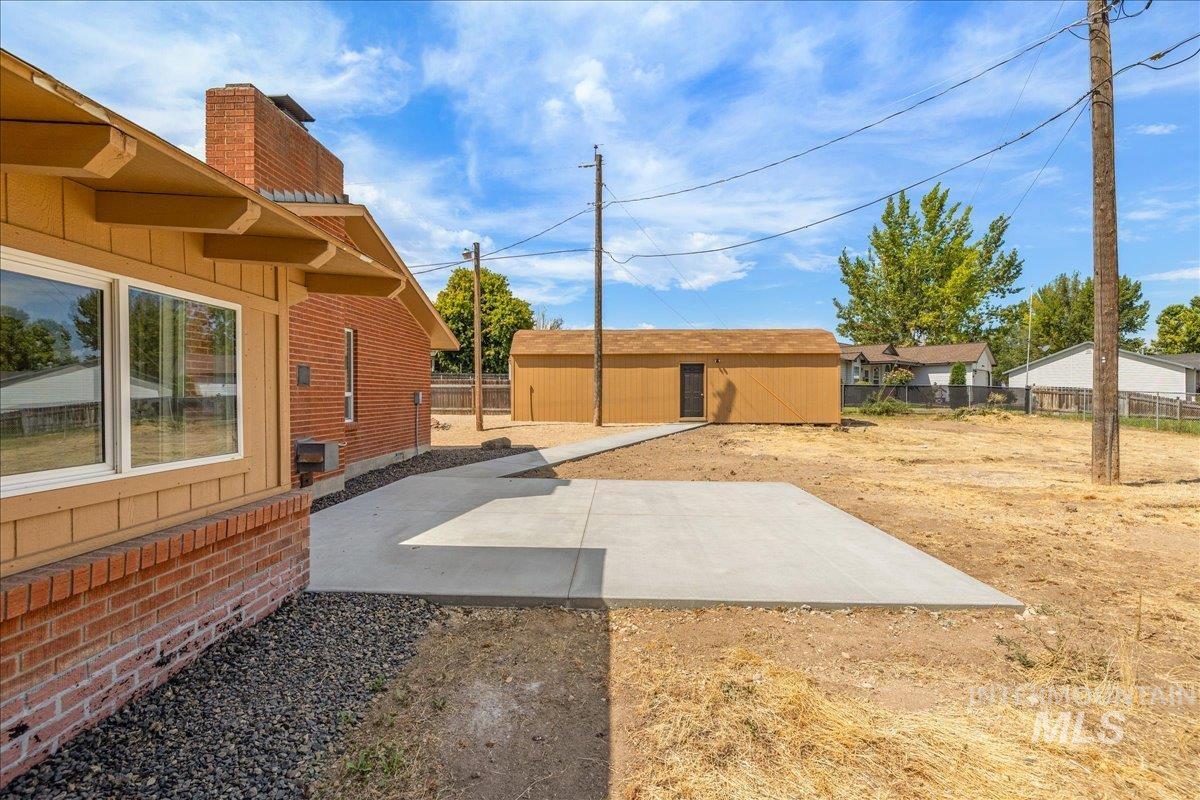 406 Lindenwood Dr, Nampa, Idaho 83686, 3 Bedrooms, 2 Bathrooms, Residential For Sale, Price $550,000,MLS 98998891