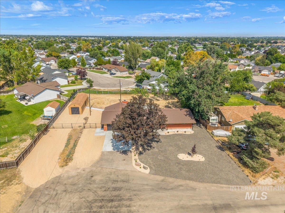 406 Lindenwood Dr, Nampa, Idaho 83686, 3 Bedrooms, 2 Bathrooms, Residential For Sale, Price $550,000,MLS 98998891