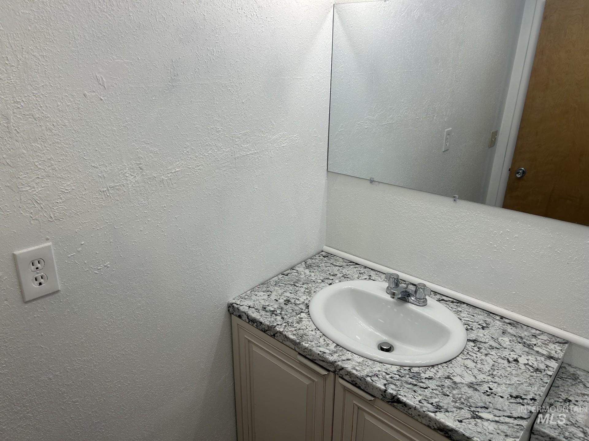 506 4th Ave, Nezperce, Idaho 83543, 1 Bedroom, 1 Bathroom, Residential For Sale, Price $160,000,MLS 98998892