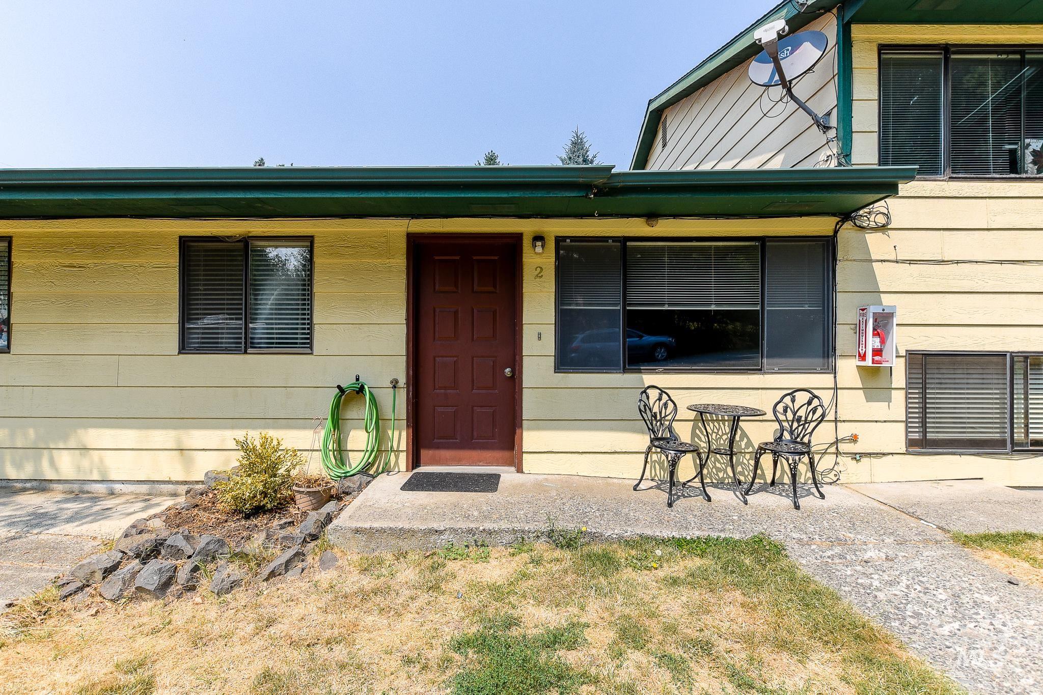 107 E 6th, Troy, Idaho 83871, 2 Bedrooms, 1 Bathroom, Residential Income For Sale, Price $459,000,MLS 98998894