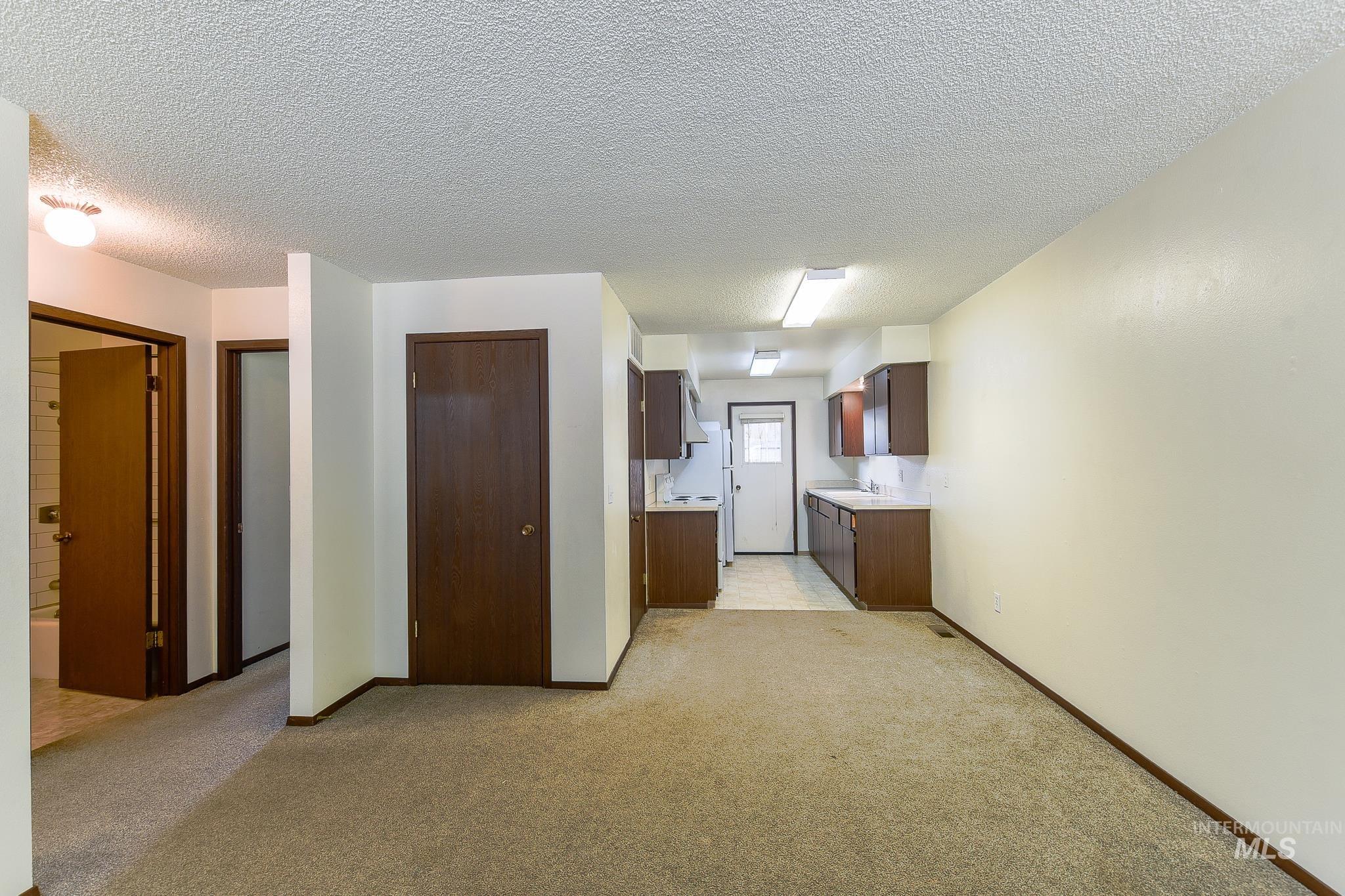 107 E 6th, Troy, Idaho 83871, 2 Bedrooms, 1 Bathroom, Residential Income For Sale, Price $459,000,MLS 98998894