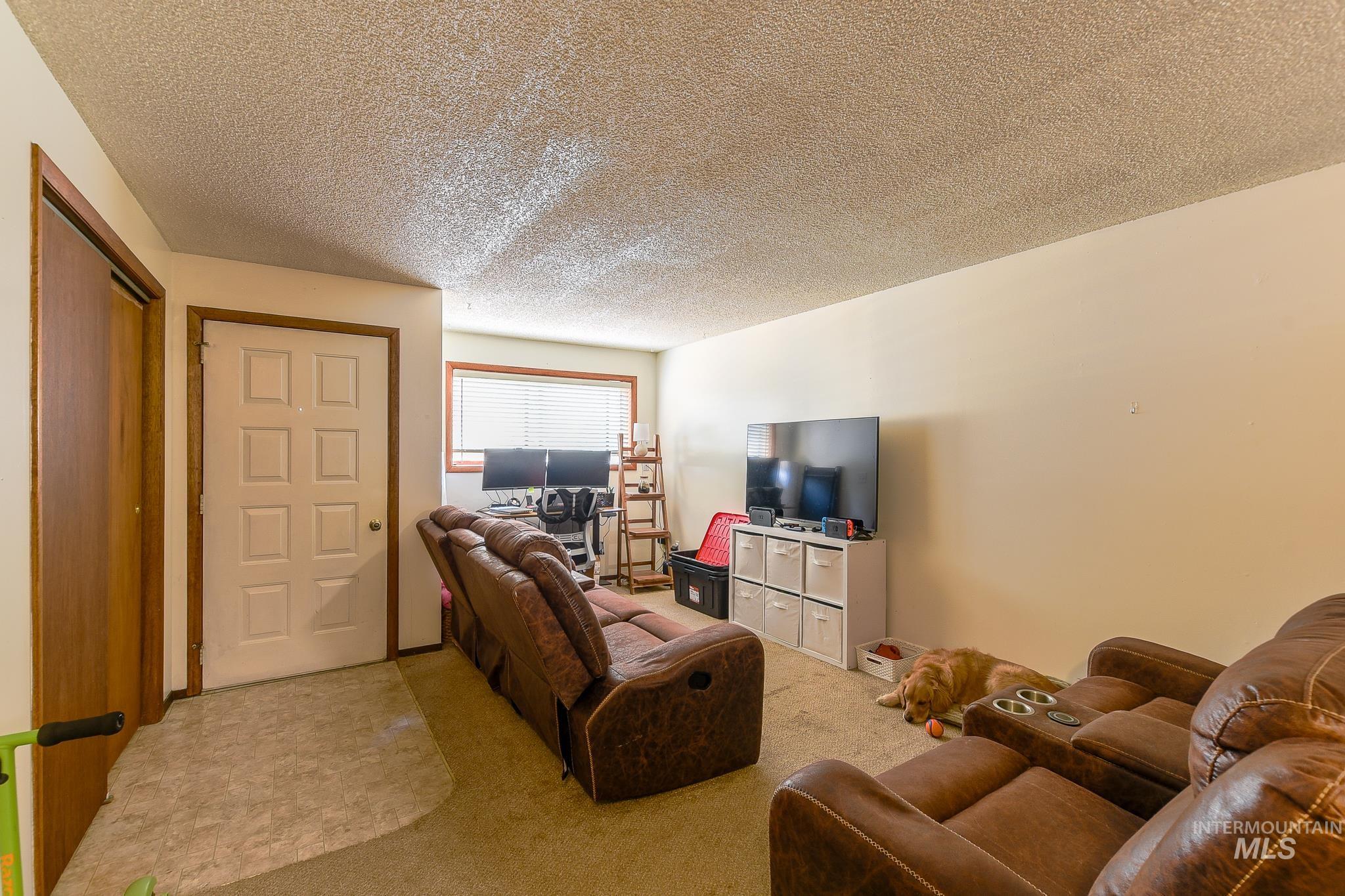 107 E 6th, Troy, Idaho 83871, 2 Bedrooms, 1 Bathroom, Residential Income For Sale, Price $459,000,MLS 98998894