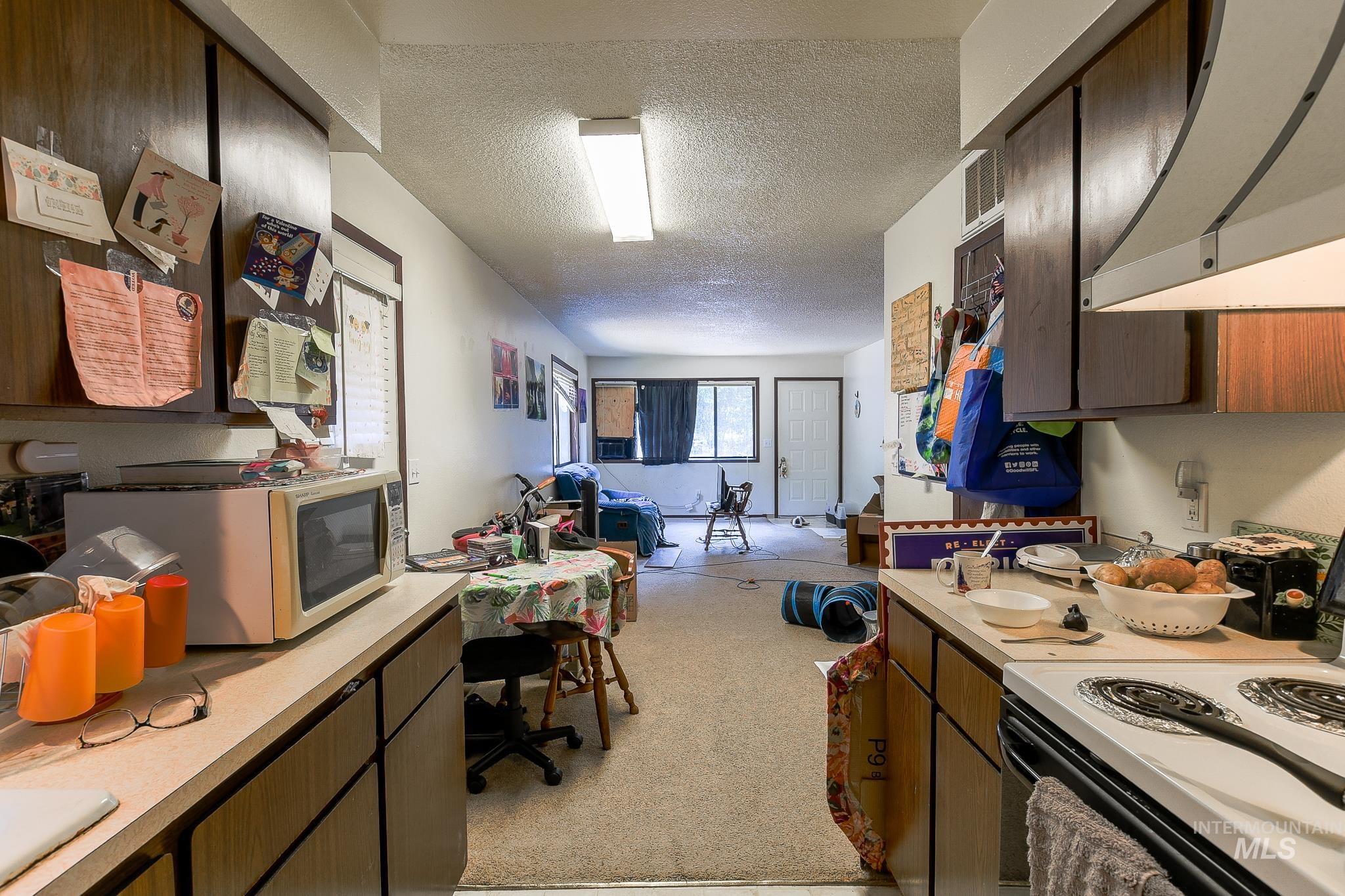 107 E 6th, Troy, Idaho 83871, 2 Bedrooms, 1 Bathroom, Residential Income For Sale, Price $459,000,MLS 98998894