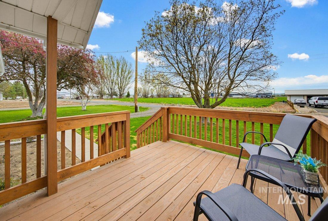 1112 Indianhead Rd, Weiser, Idaho 83672, 3 Bedrooms, 2 Bathrooms, Residential For Sale, Price $559,000,MLS 98998895