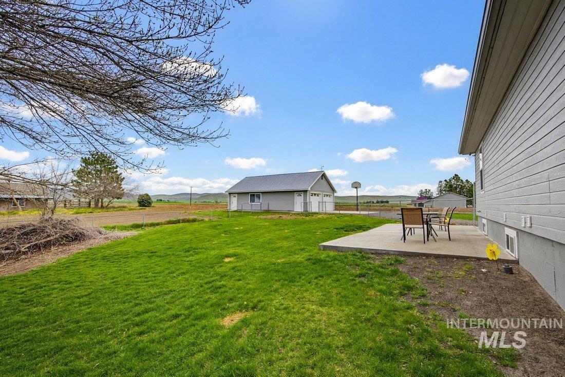 1112 Indianhead Rd, Weiser, Idaho 83672, 3 Bedrooms, 2 Bathrooms, Residential For Sale, Price $559,000,MLS 98998895