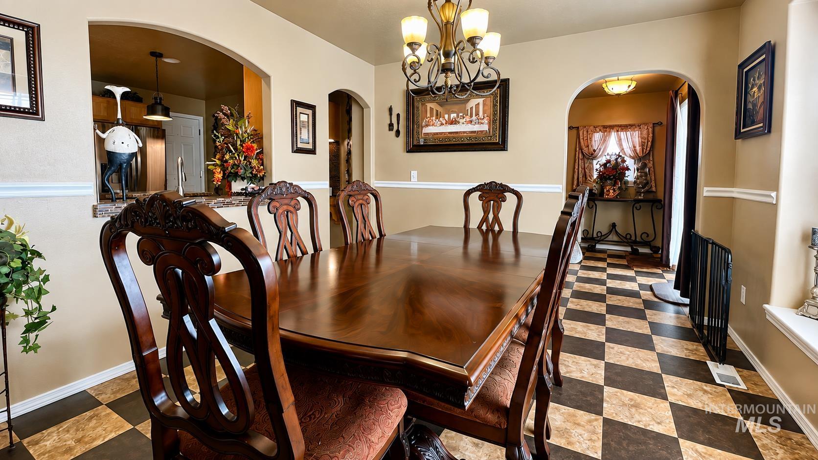 617 Cornwall, Fruitland, Idaho 83619, 4 Bedrooms, 2 Bathrooms, Residential For Sale, Price $465,000,MLS 98998896