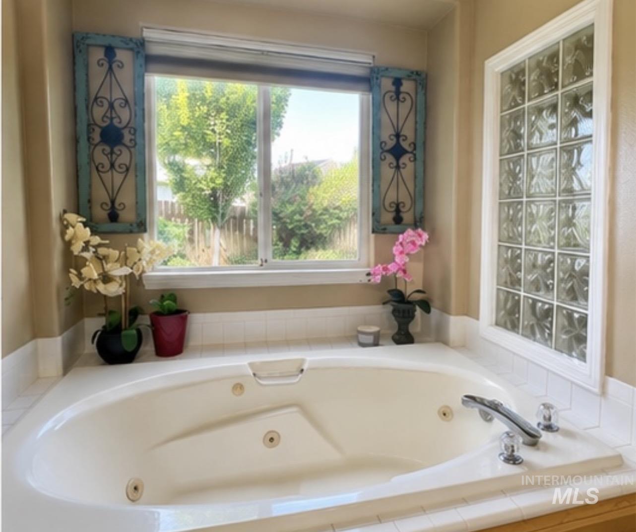 617 Cornwall, Fruitland, Idaho 83619, 4 Bedrooms, 2 Bathrooms, Residential For Sale, Price $465,000,MLS 98998896