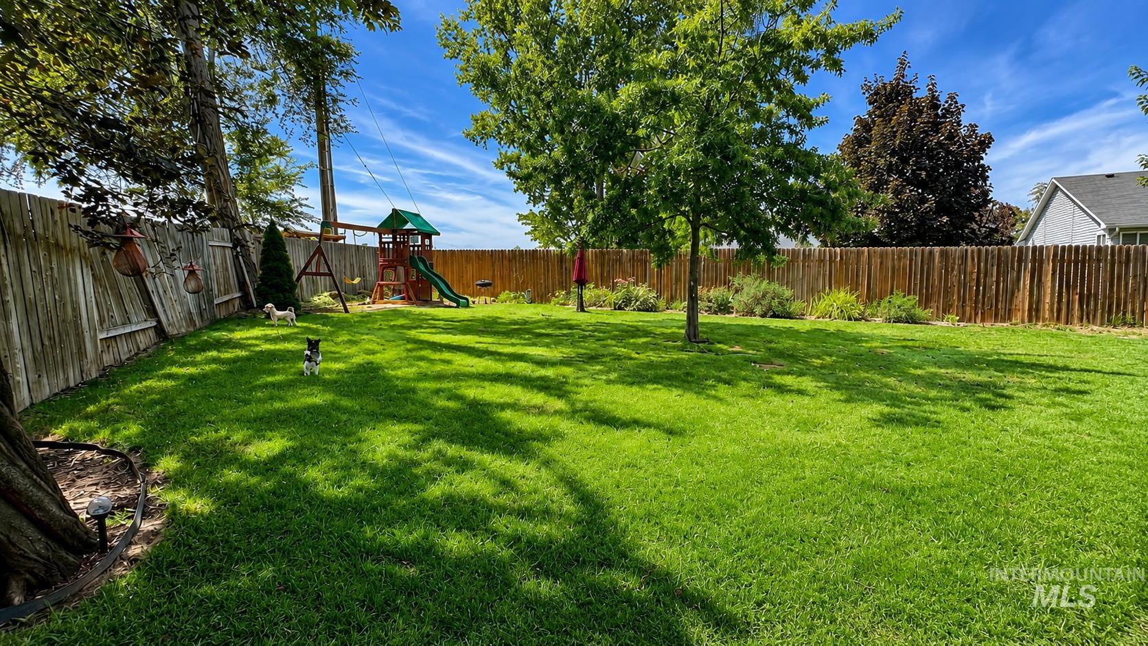 617 Cornwall, Fruitland, Idaho 83619, 4 Bedrooms, 2 Bathrooms, Residential For Sale, Price $465,000,MLS 98998896