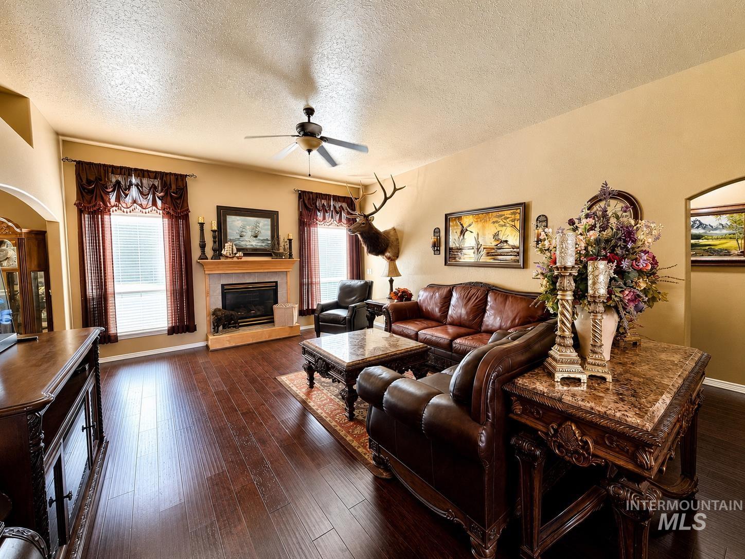 617 Cornwall, Fruitland, Idaho 83619, 4 Bedrooms, 2 Bathrooms, Residential For Sale, Price $465,000,MLS 98998896