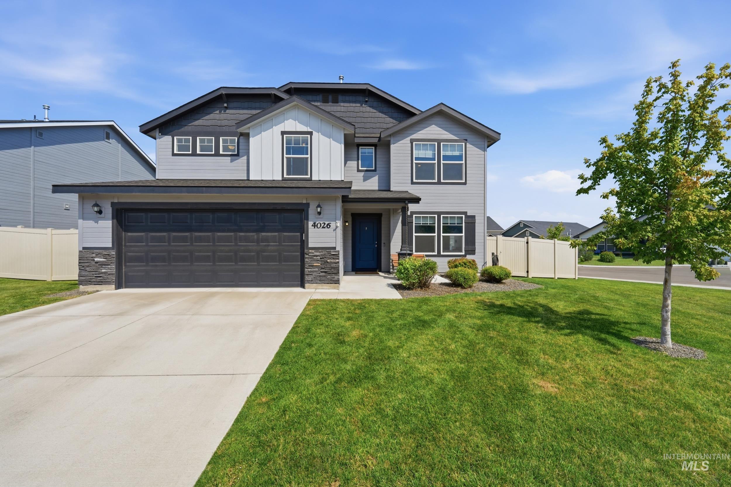 4026 E Hawk Ridge Dr, Nampa, Idaho 83686, 4 Bedrooms, 2.5 Bathrooms, Residential For Sale, Price $525,000,MLS 98998897