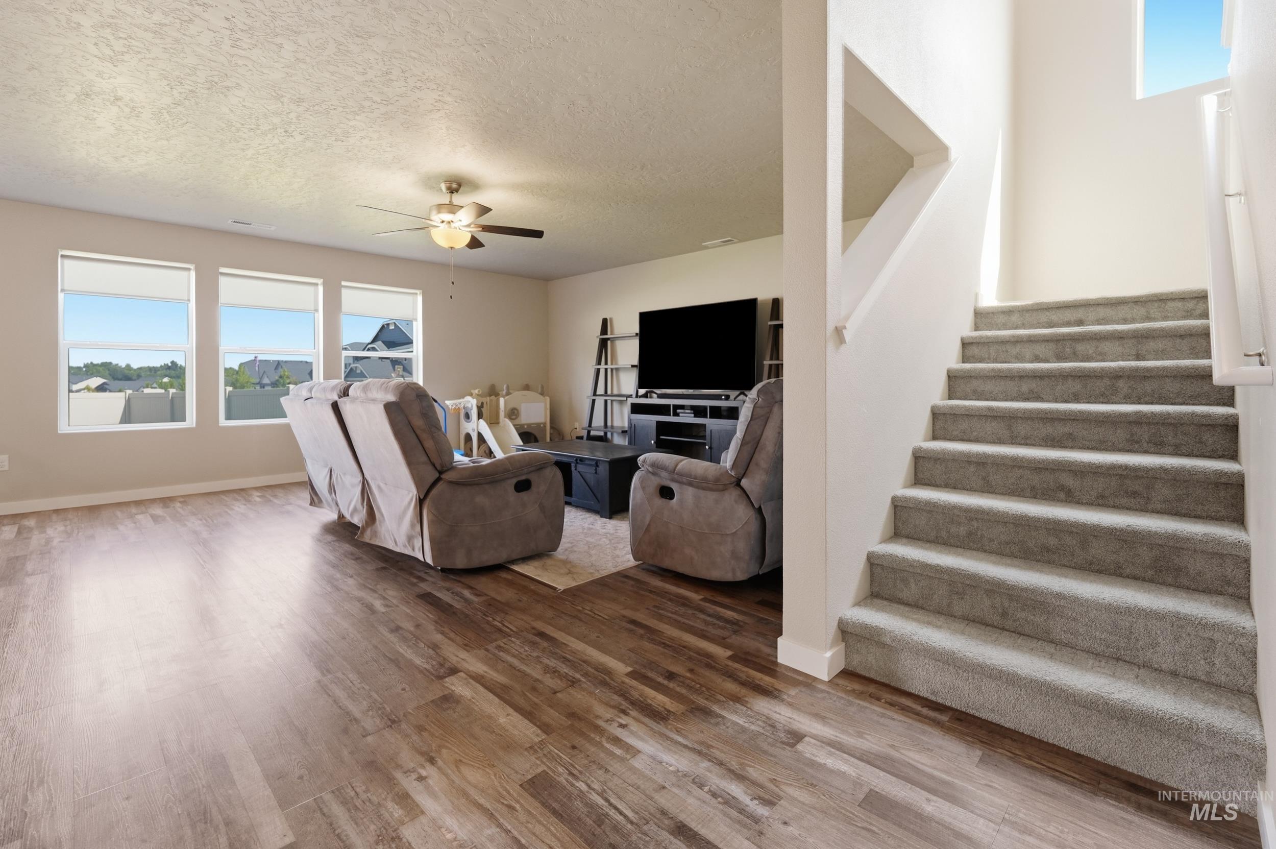 4026 E Hawk Ridge Dr, Nampa, Idaho 83686, 4 Bedrooms, 2.5 Bathrooms, Residential For Sale, Price $525,000,MLS 98998897