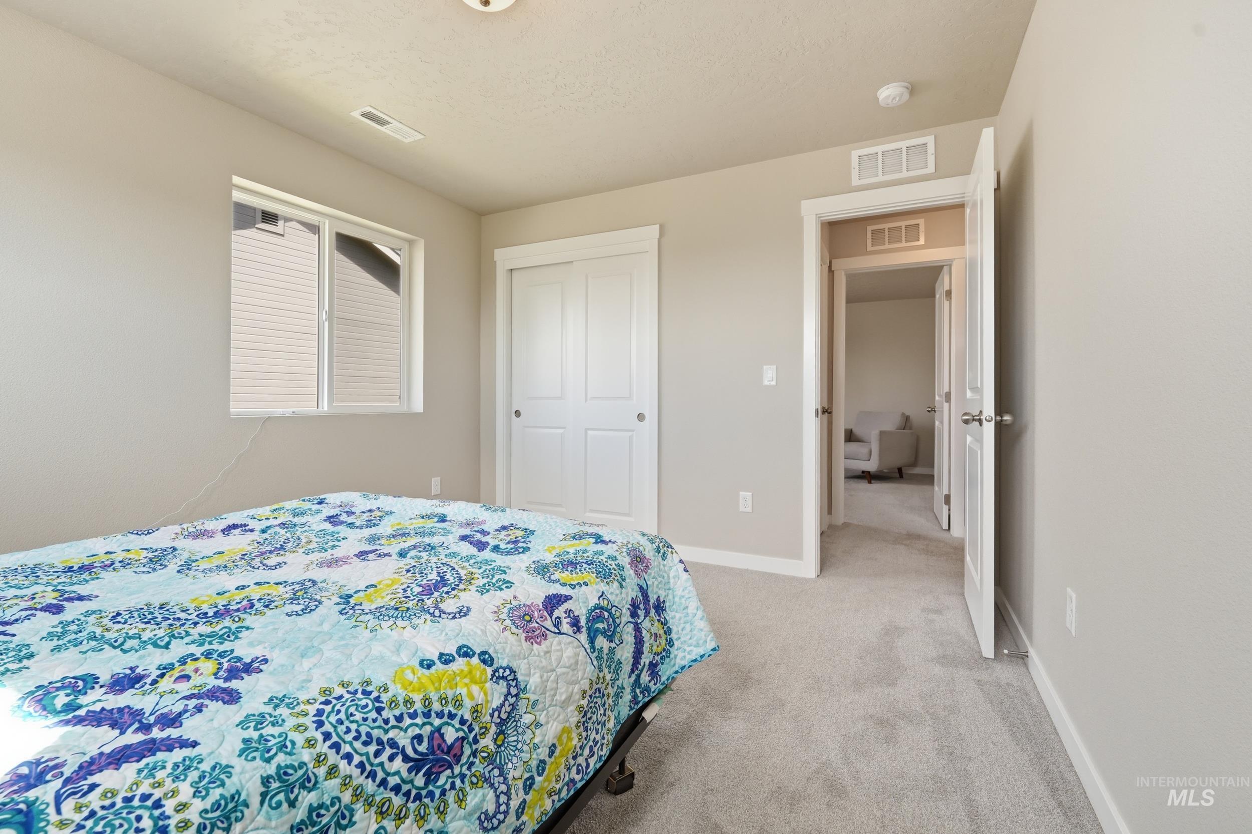 4026 E Hawk Ridge Dr, Nampa, Idaho 83686, 4 Bedrooms, 2.5 Bathrooms, Residential For Sale, Price $525,000,MLS 98998897