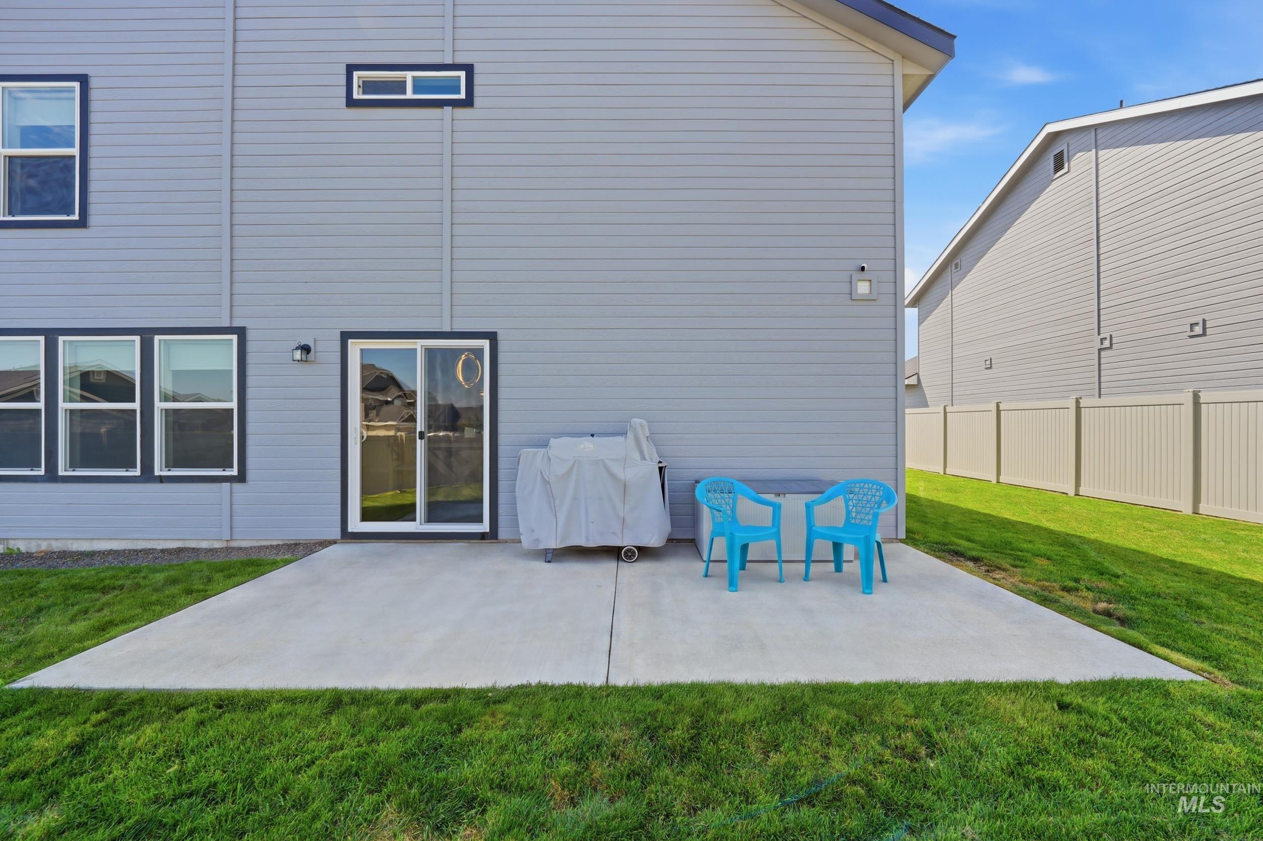 4026 E Hawk Ridge Dr, Nampa, Idaho 83686, 4 Bedrooms, 2.5 Bathrooms, Residential For Sale, Price $525,000,MLS 98998897