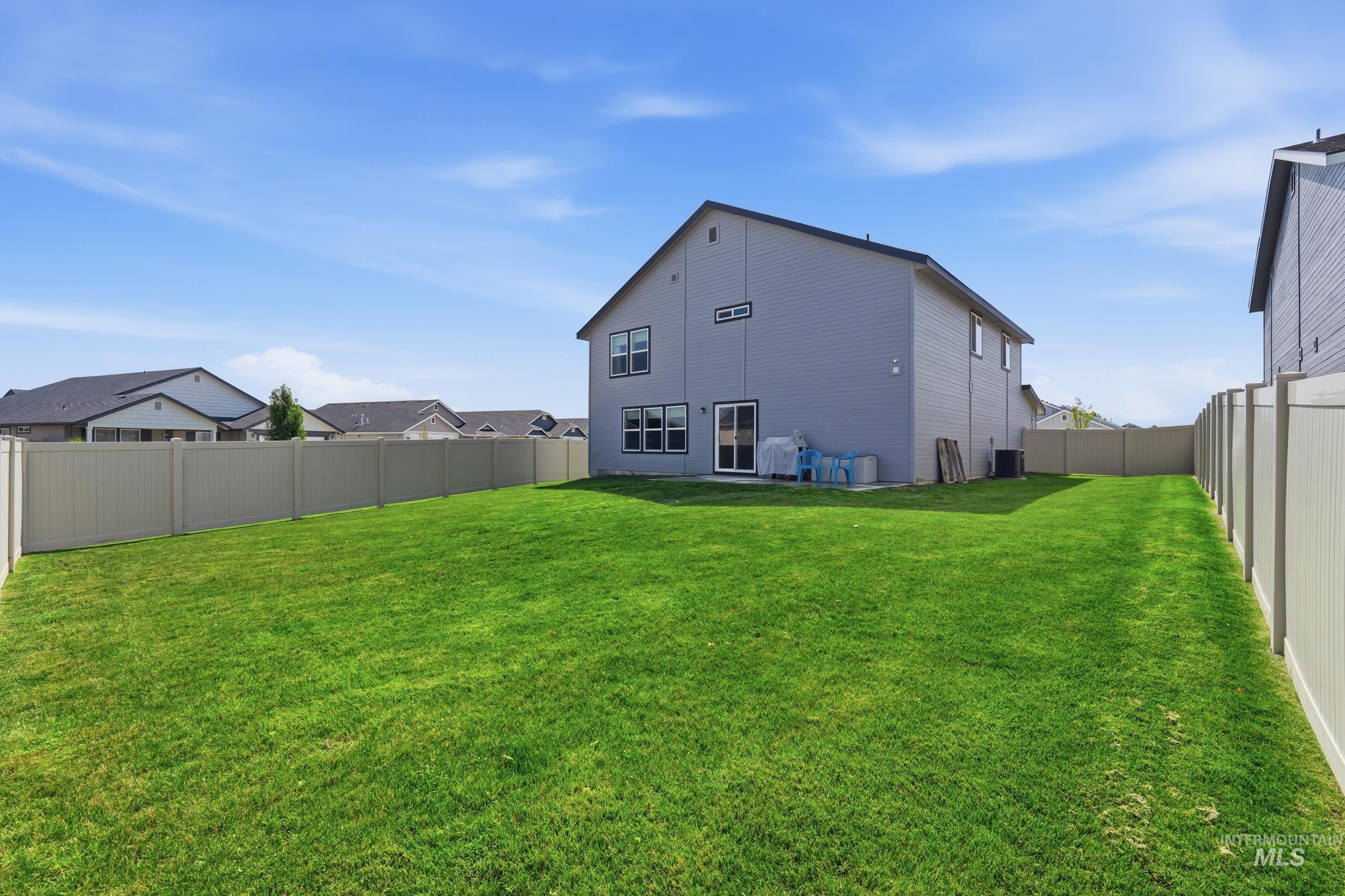 4026 E Hawk Ridge Dr, Nampa, Idaho 83686, 4 Bedrooms, 2.5 Bathrooms, Residential For Sale, Price $525,000,MLS 98998897