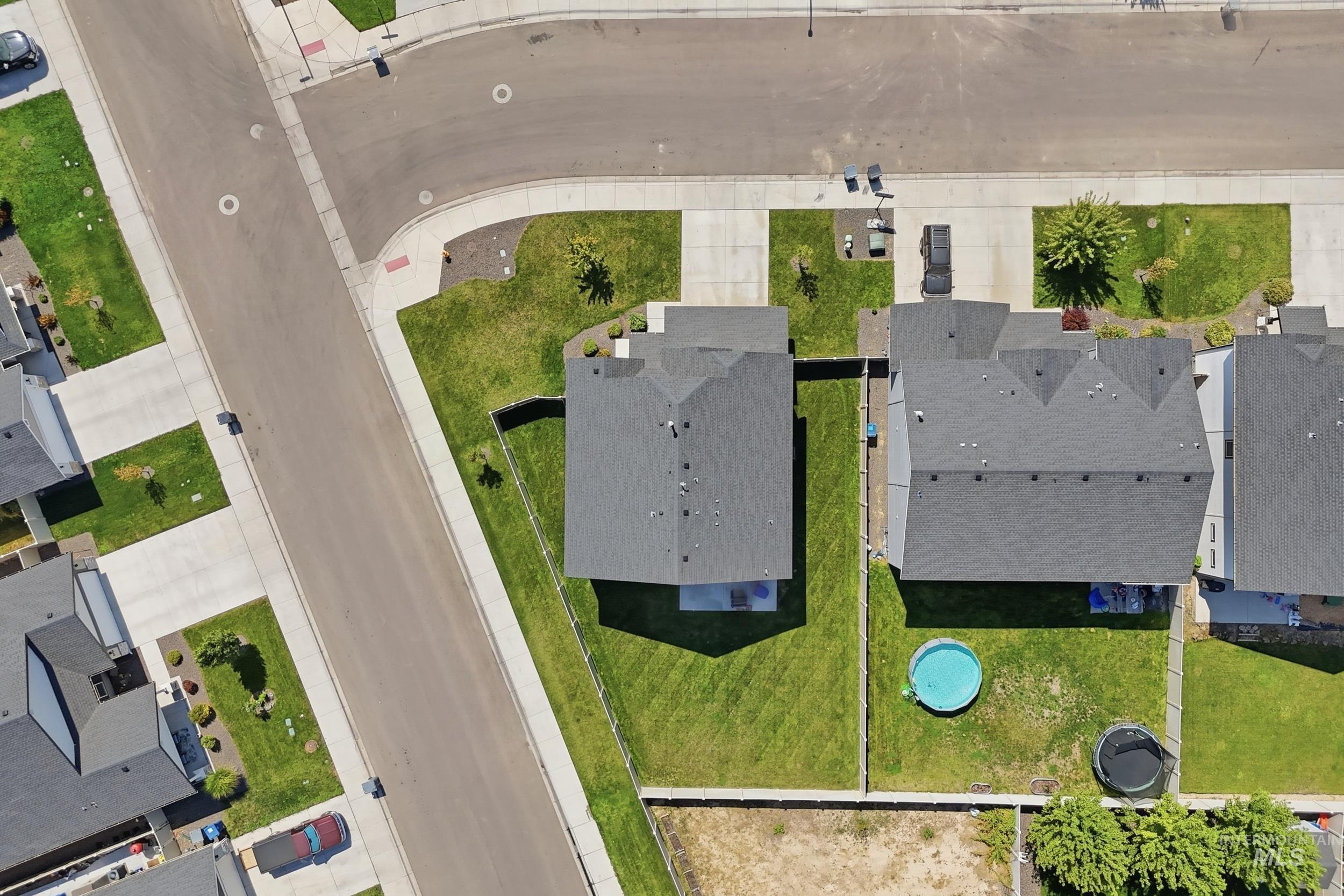 4026 E Hawk Ridge Dr, Nampa, Idaho 83686, 4 Bedrooms, 2.5 Bathrooms, Residential For Sale, Price $525,000,MLS 98998897
