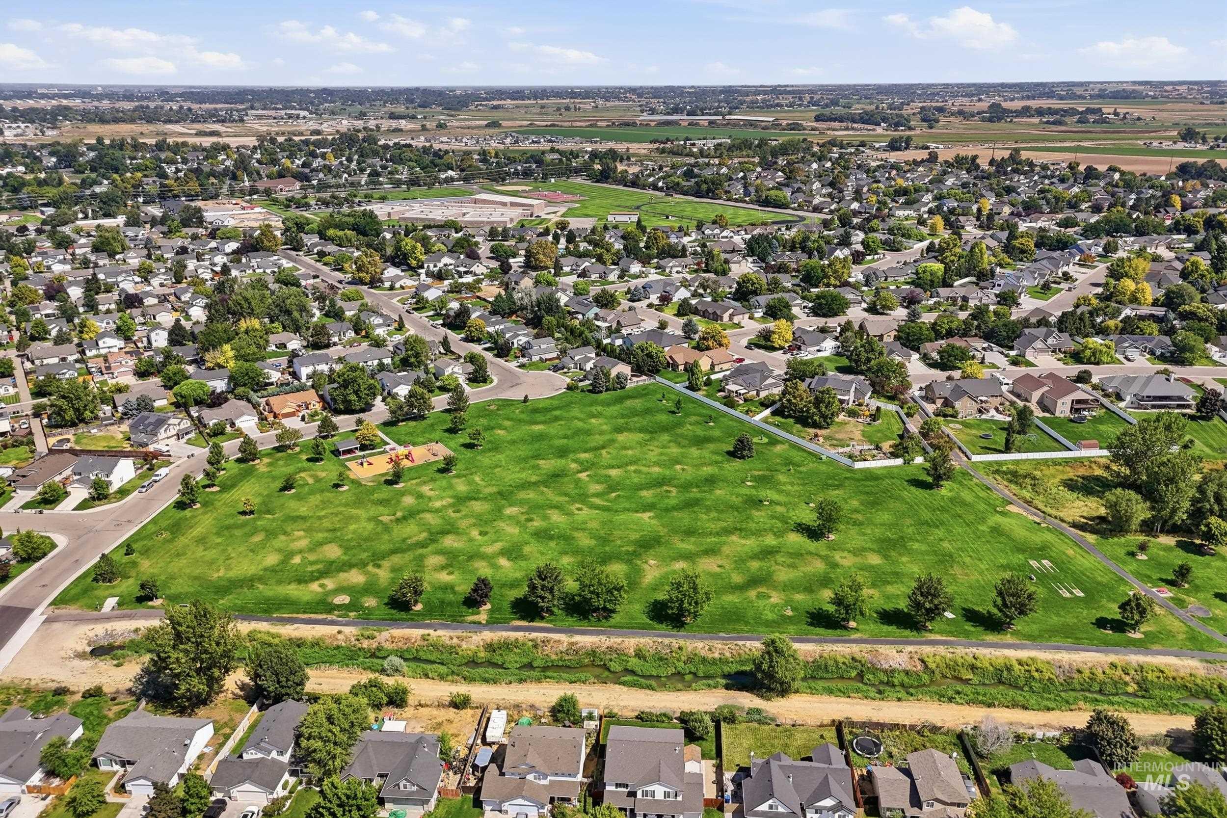 4026 E Hawk Ridge Dr, Nampa, Idaho 83686, 4 Bedrooms, 2.5 Bathrooms, Residential For Sale, Price $525,000,MLS 98998897