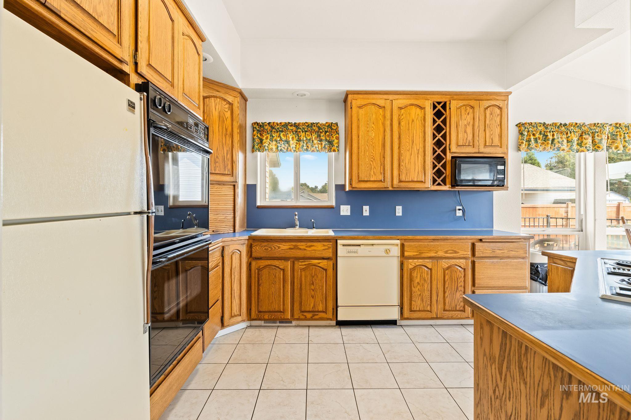 2028 Grelle Ave, Lewiston, Idaho 83501, 3 Bedrooms, 2 Bathrooms, Residential For Sale, Price $535,000,MLS 98998898